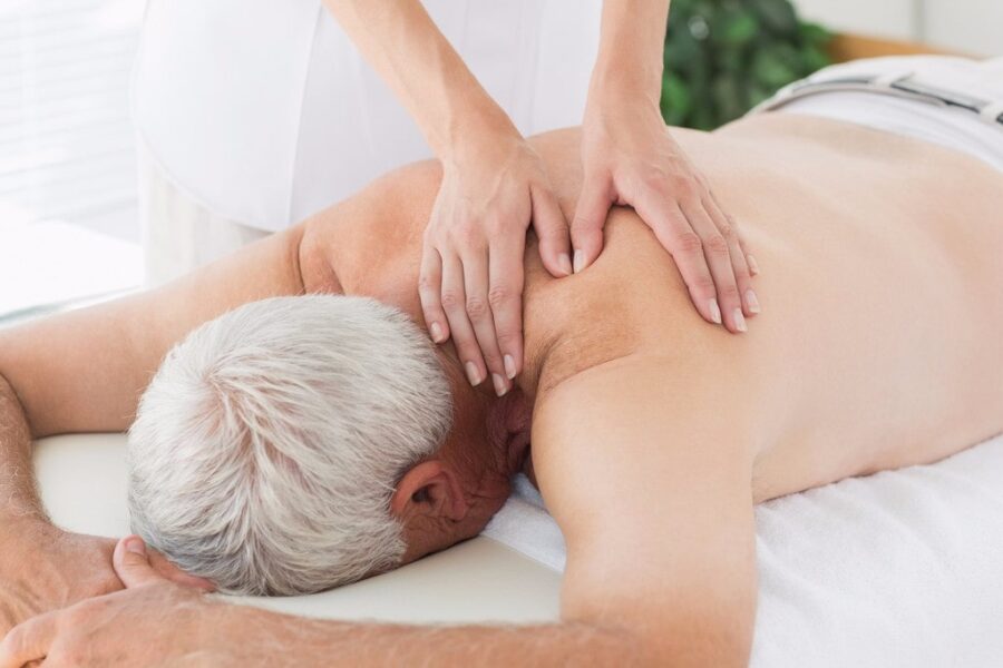 Terapia de masajes para personas de la tercera edad